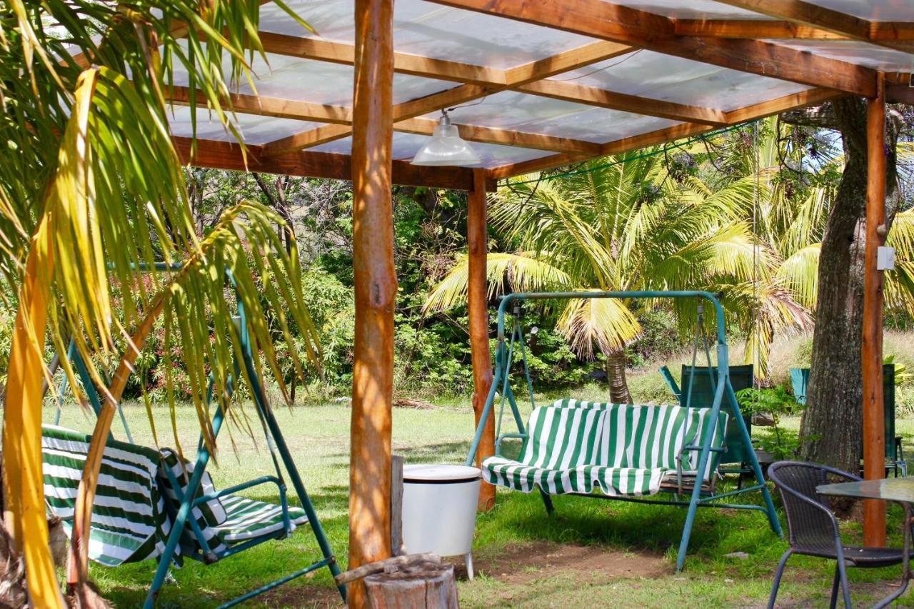 Hare Pakoba Guest House Hanga Roa Exterior photo